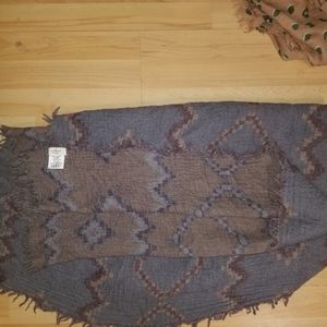 Aritzia blanket scarf